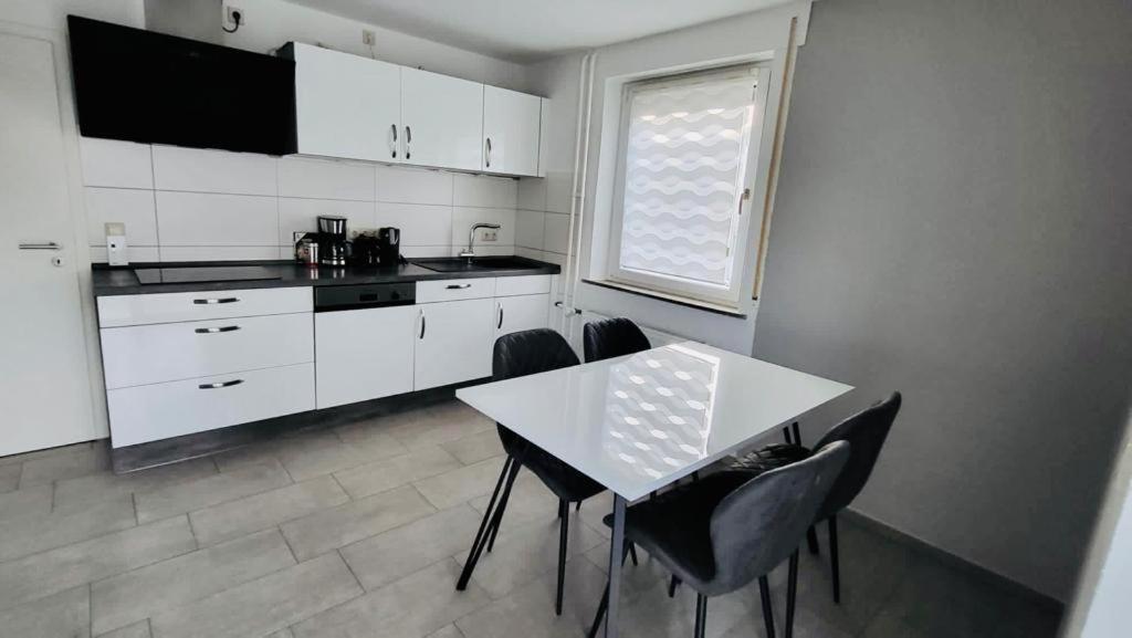4Rooms Central-Modern Near Mtu With Balcony, The Beach By Lakescape Fewos Friedrichshafen Ngoại thất bức ảnh
